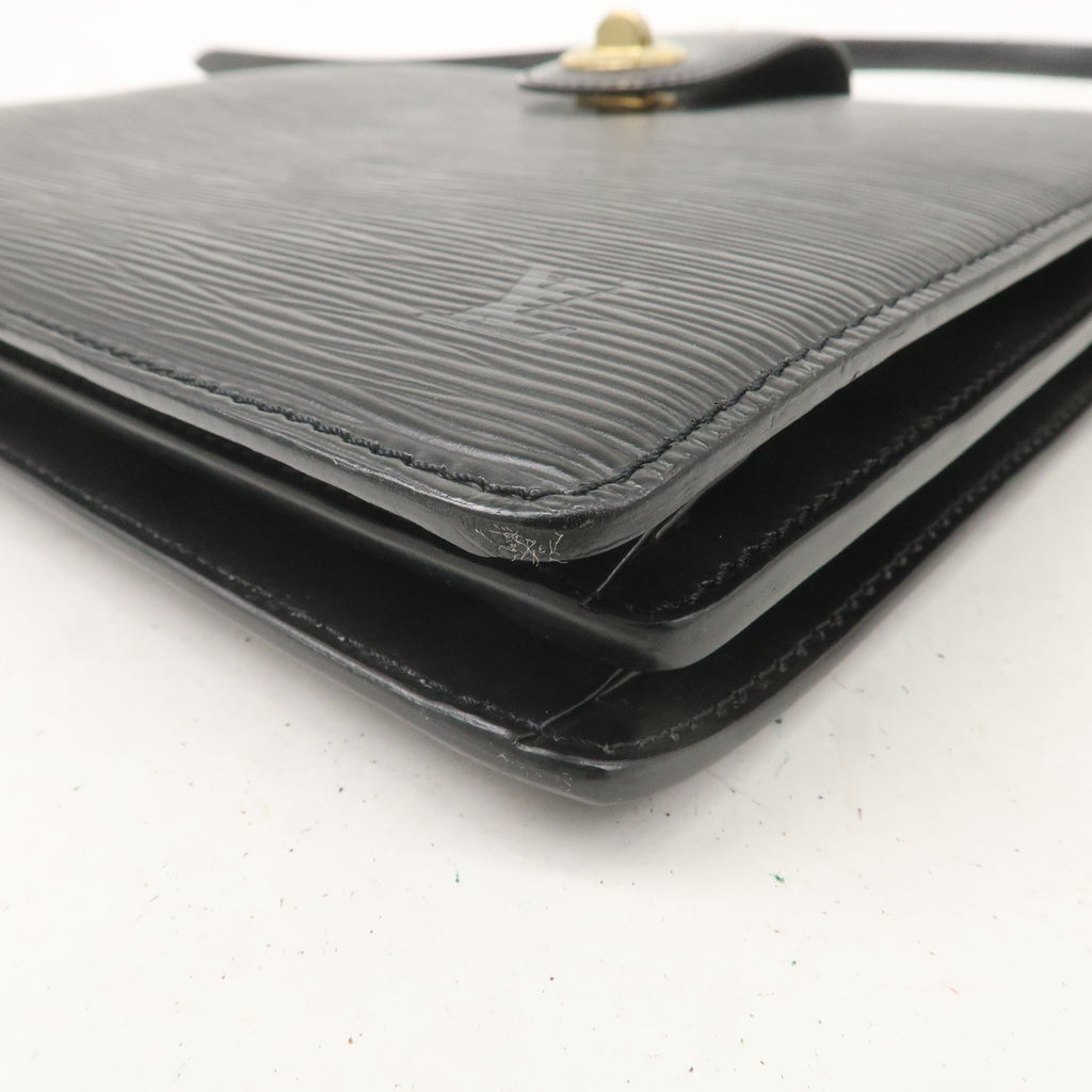 Louis Vuitton Epi Capucines Shoulder Bag Noir Black M52342