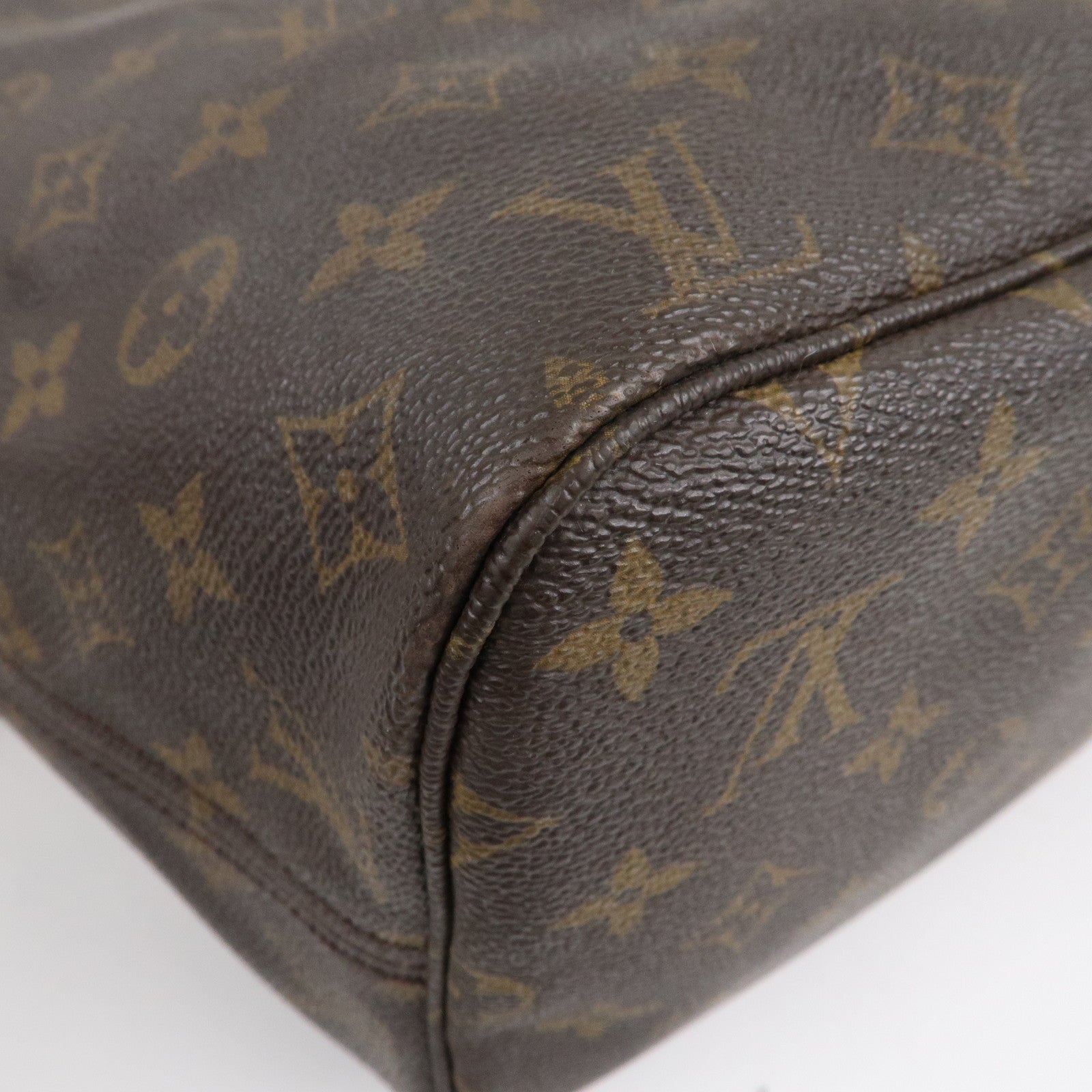 Louis Vuitton Monogram Neverfull MM Tote Bag Brown M40156
