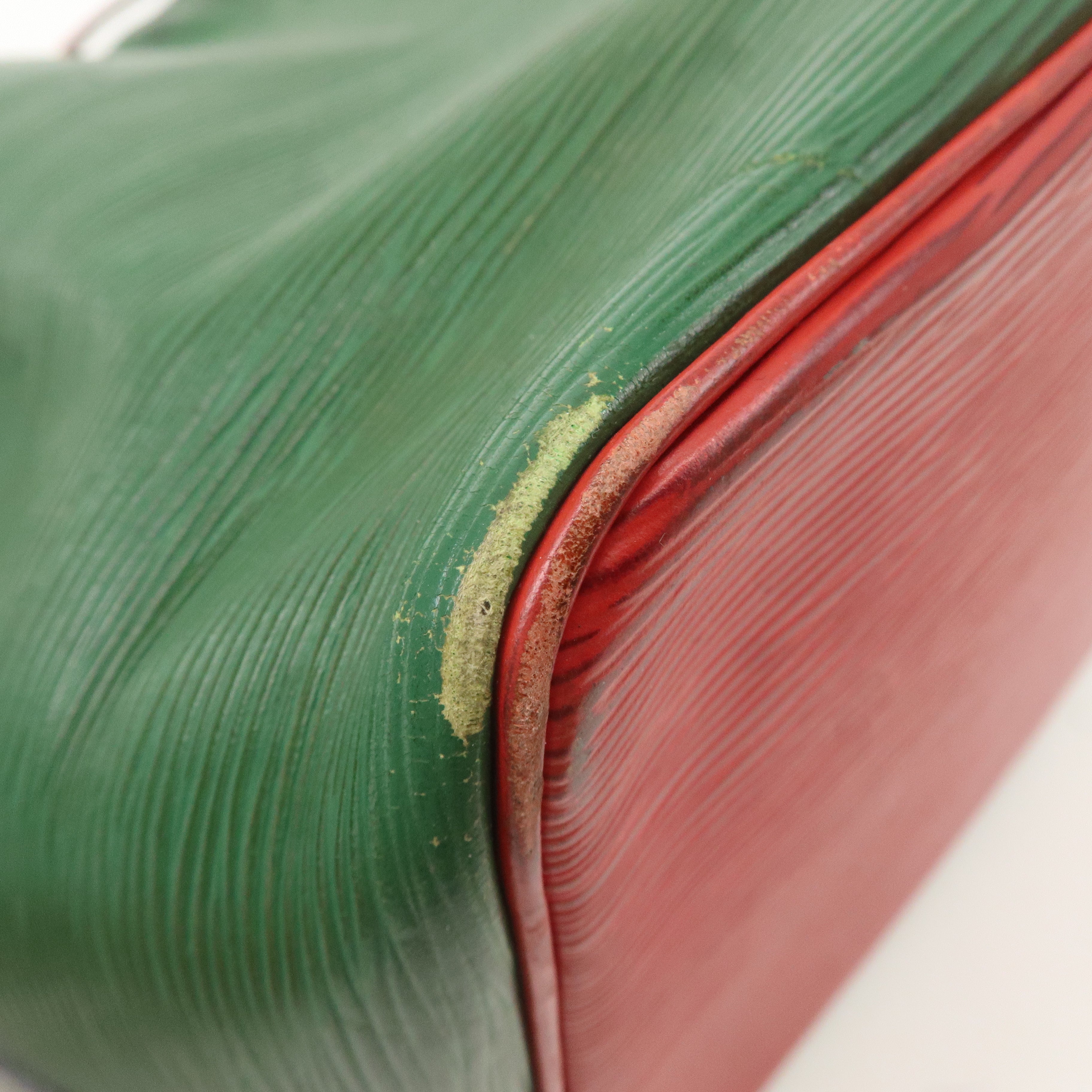 Louis Vuitton Epi Petit Noe Shoulder Bag Green Red M44147
