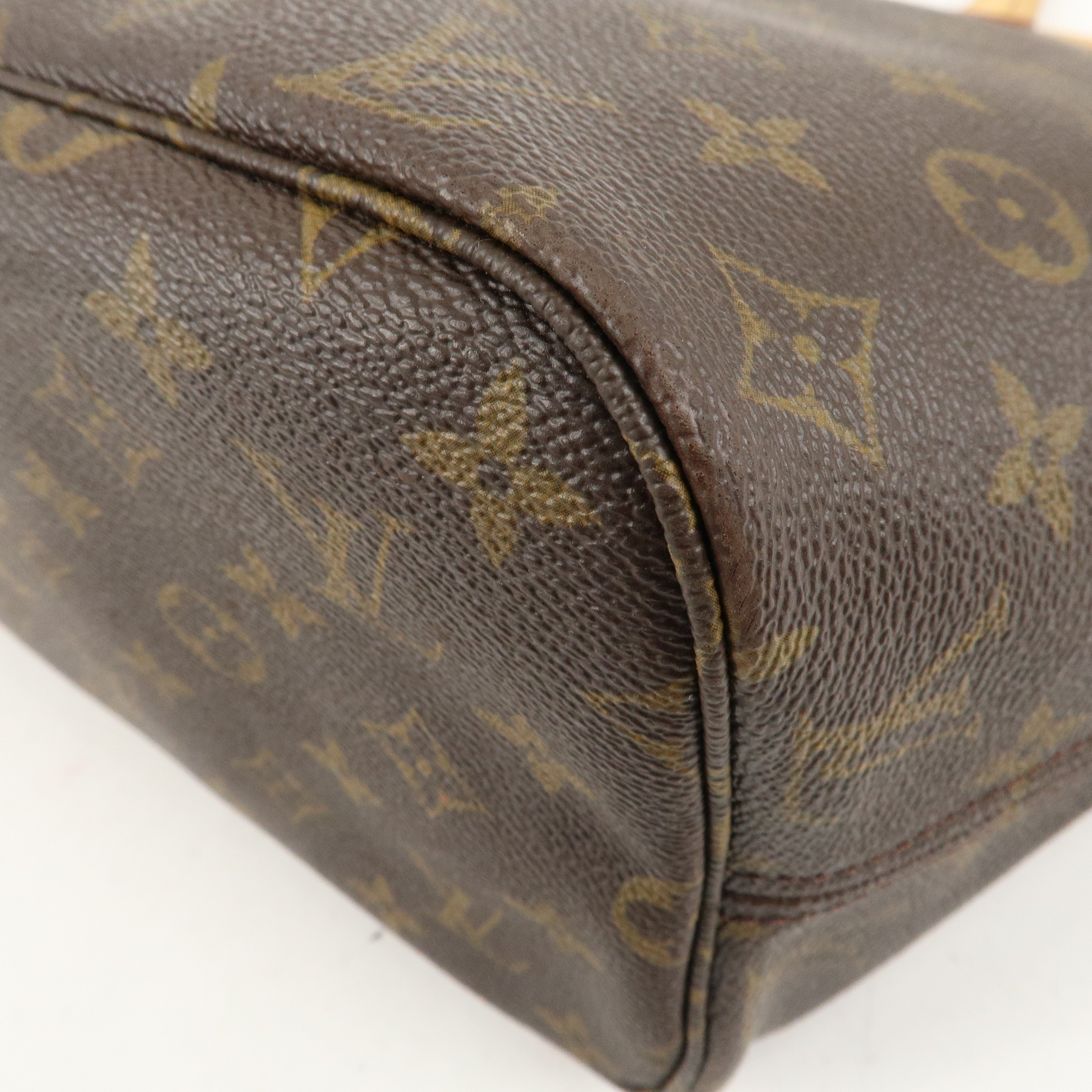Louis Vuitton Monogram Neverfull MM Tote Bag Brown M40156