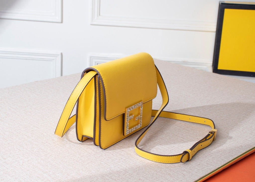 Designer Handbags Fendi 076