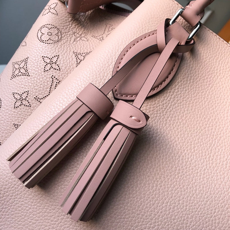 Louis Vuitton Luxury Bags 2611