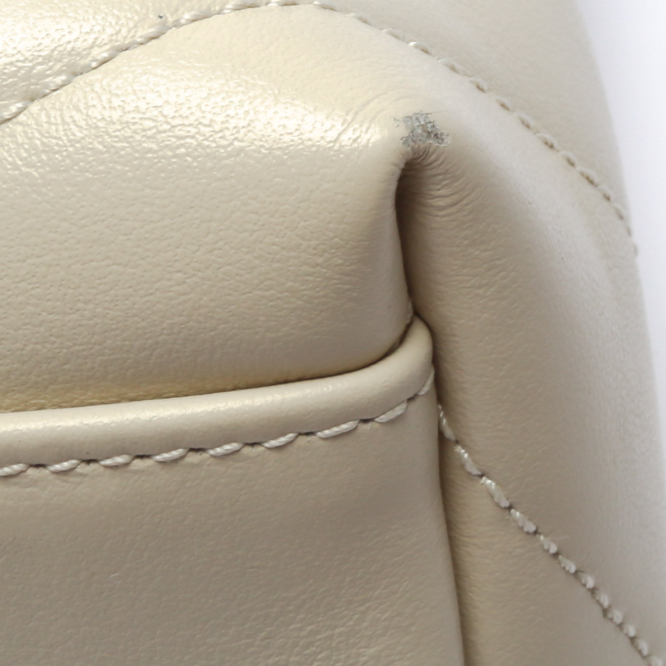 SAINT LAURENT Lou Lou Medium Chain Bag- Blanc Vintage (Off White)