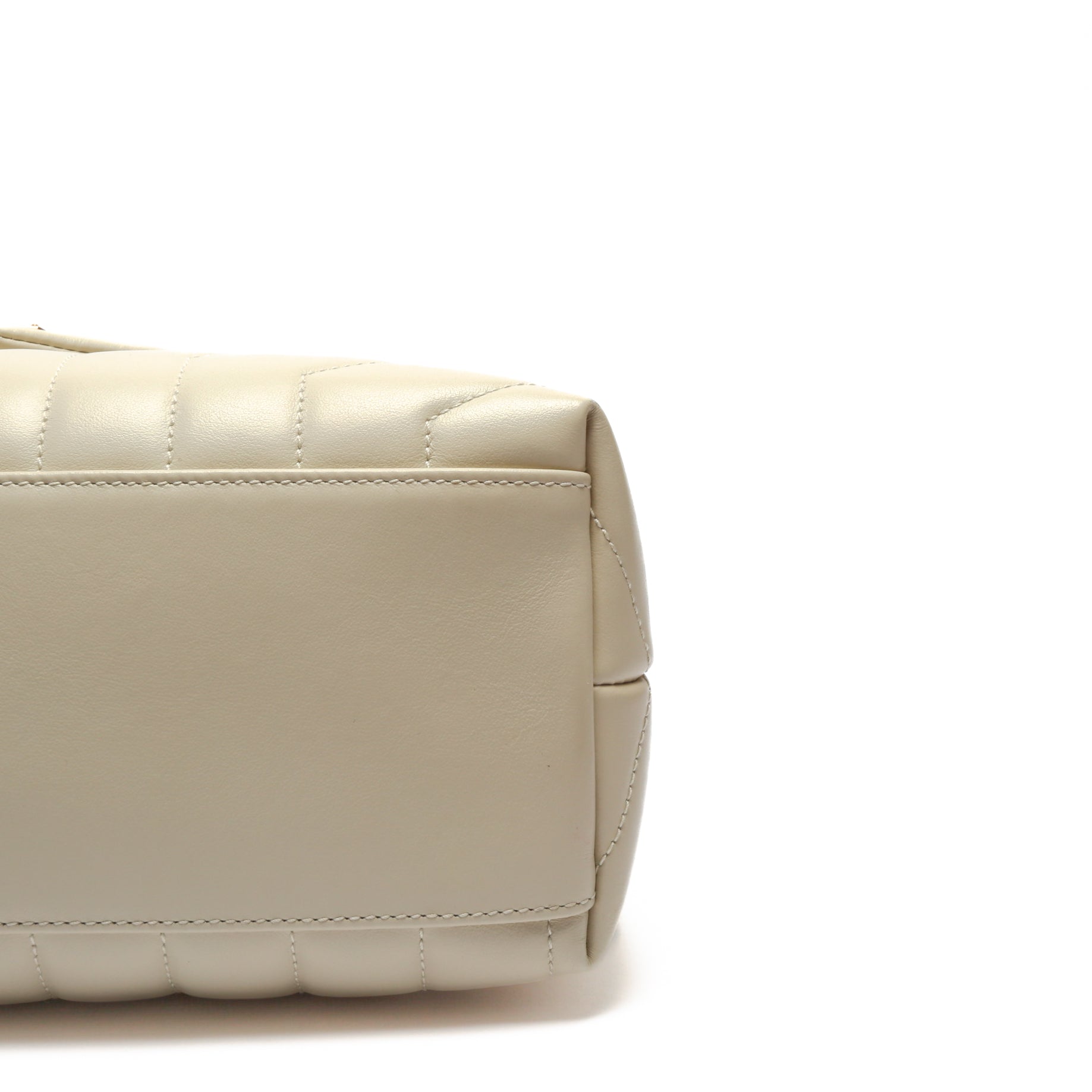 SAINT LAURENT Lou Lou Medium Chain Bag- Blanc Vintage (Off White)