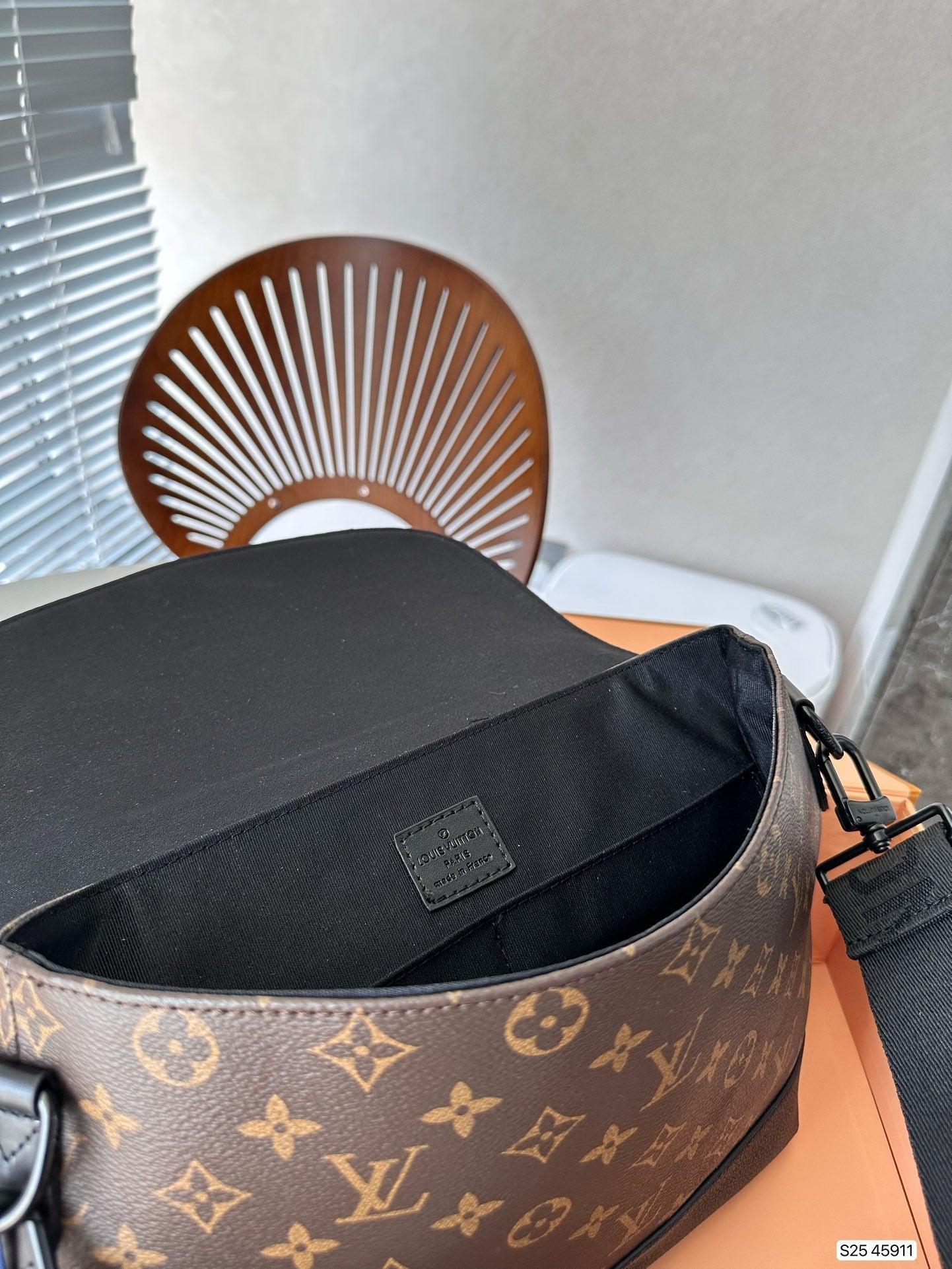 Luxury Bags Louis Vuitton  840