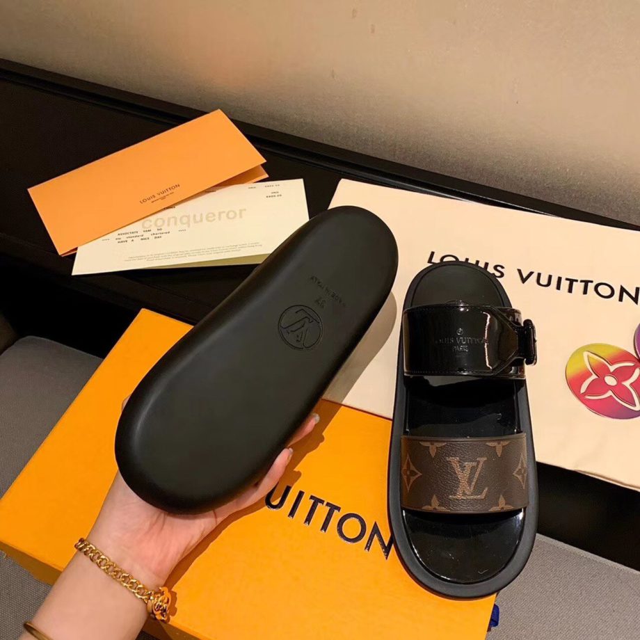 louis vuitton Sunbath Flat Mule Shiny Rubber Black For Women LV