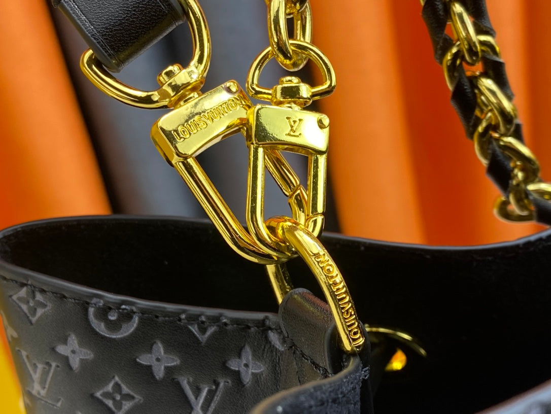 Luxury Bags Louis Vuitton  873