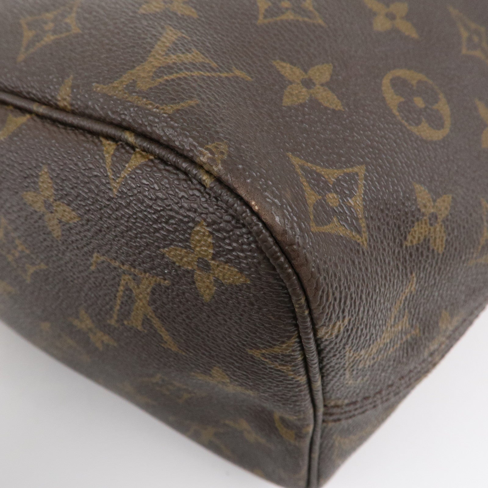 Louis Vuitton Monogram Neverfull MM Tote Bag Brown M40156