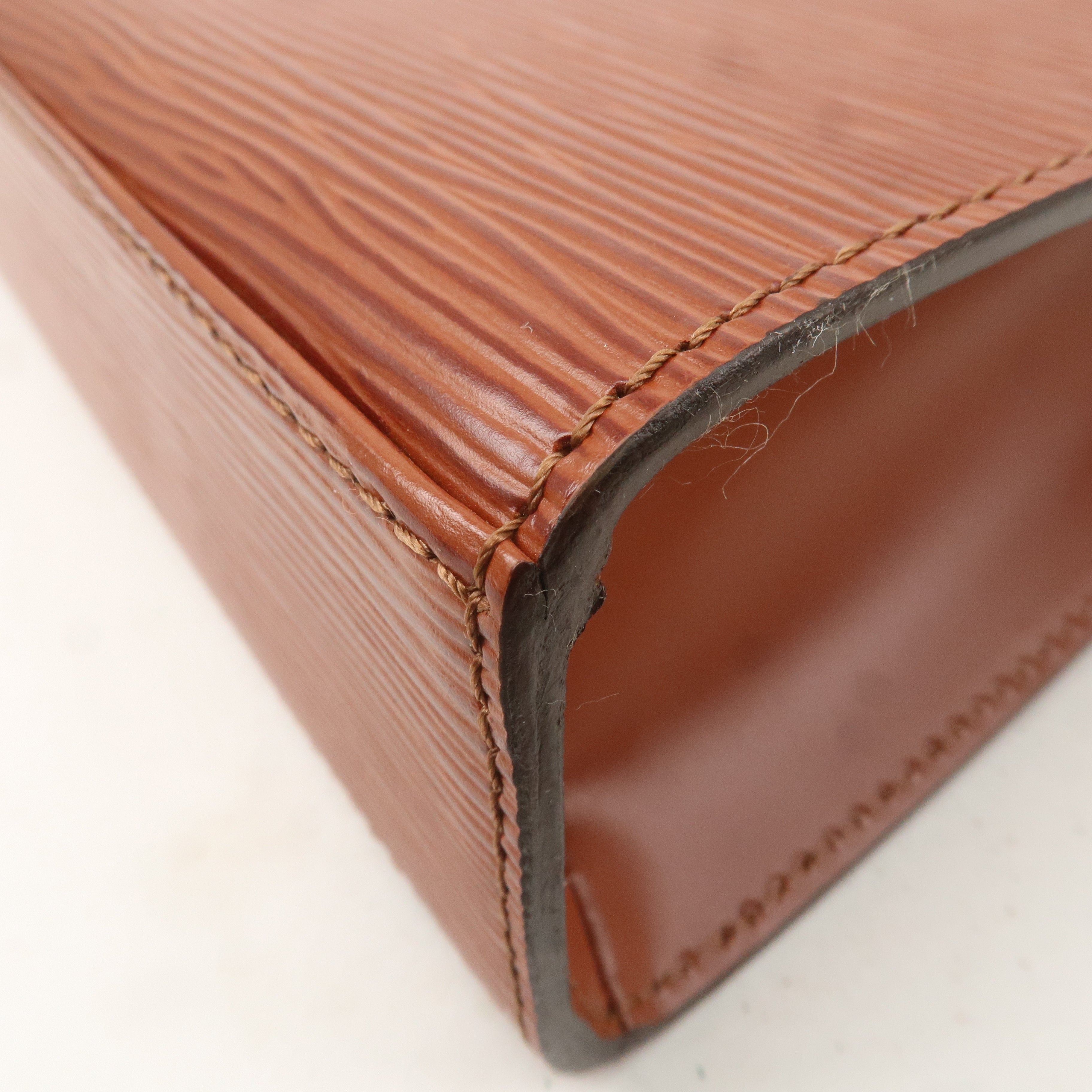 Louis Vuitton Epi Malselv Hand Bag Kenya Brown M52373