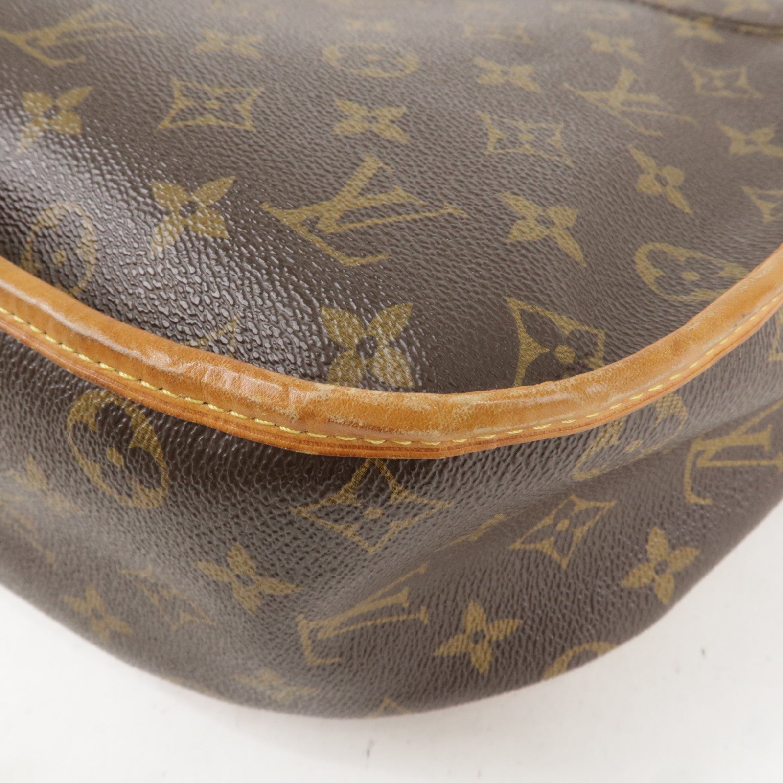 Louis Vuitton Monogram Menilmontant MM Shoulder Bag M40473