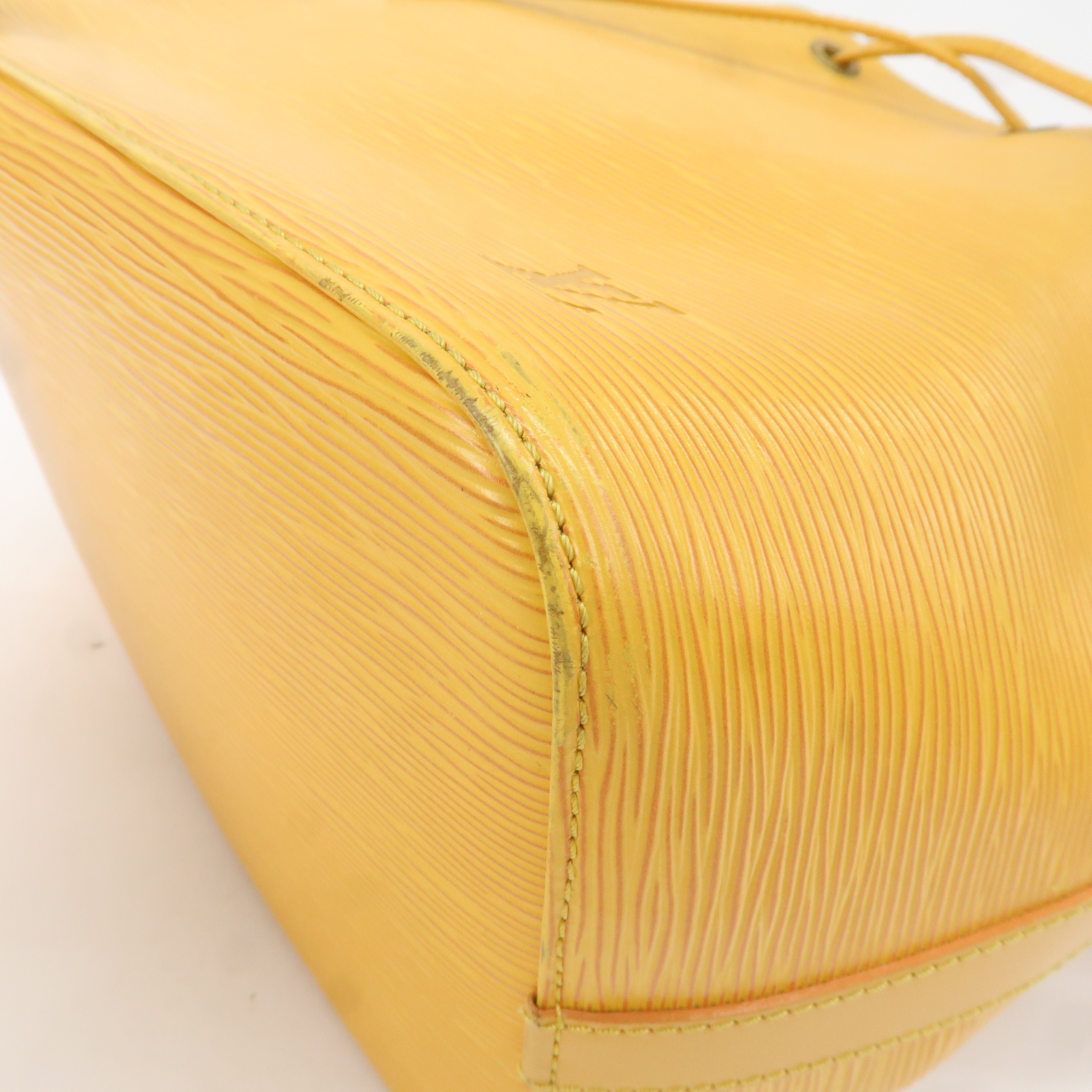 AuthenticLouis Vuitton Epi Petit Noe Shoulder Bag Tassili Yellow M44109