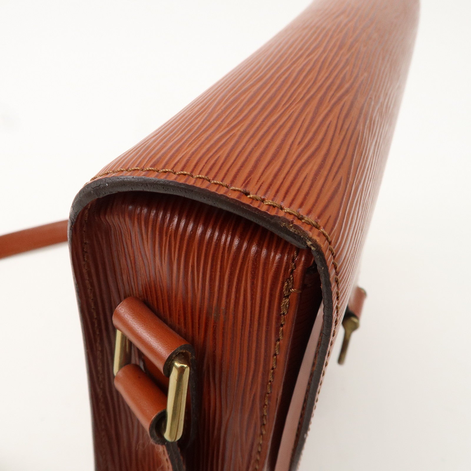 Louis Vuitton Epi Saint Cloud Shoulder Bag Kenya Brown M52193