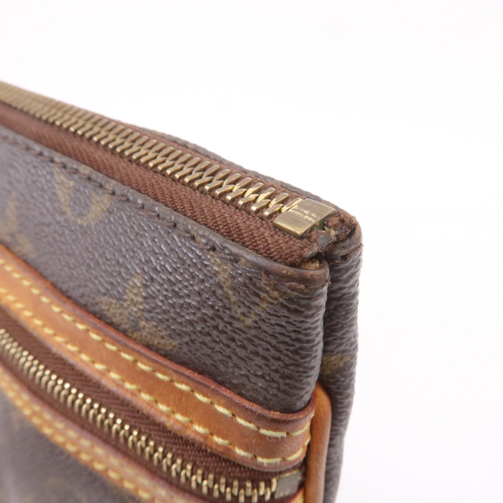 Louis Vuitton Monogram Pochette Bosphore Shoulder Bag M40044