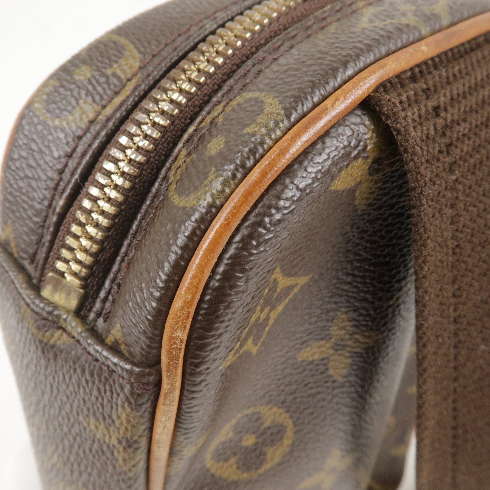 Louis Vuitton Monogram Pochette Gange Crossbody Bag M51870