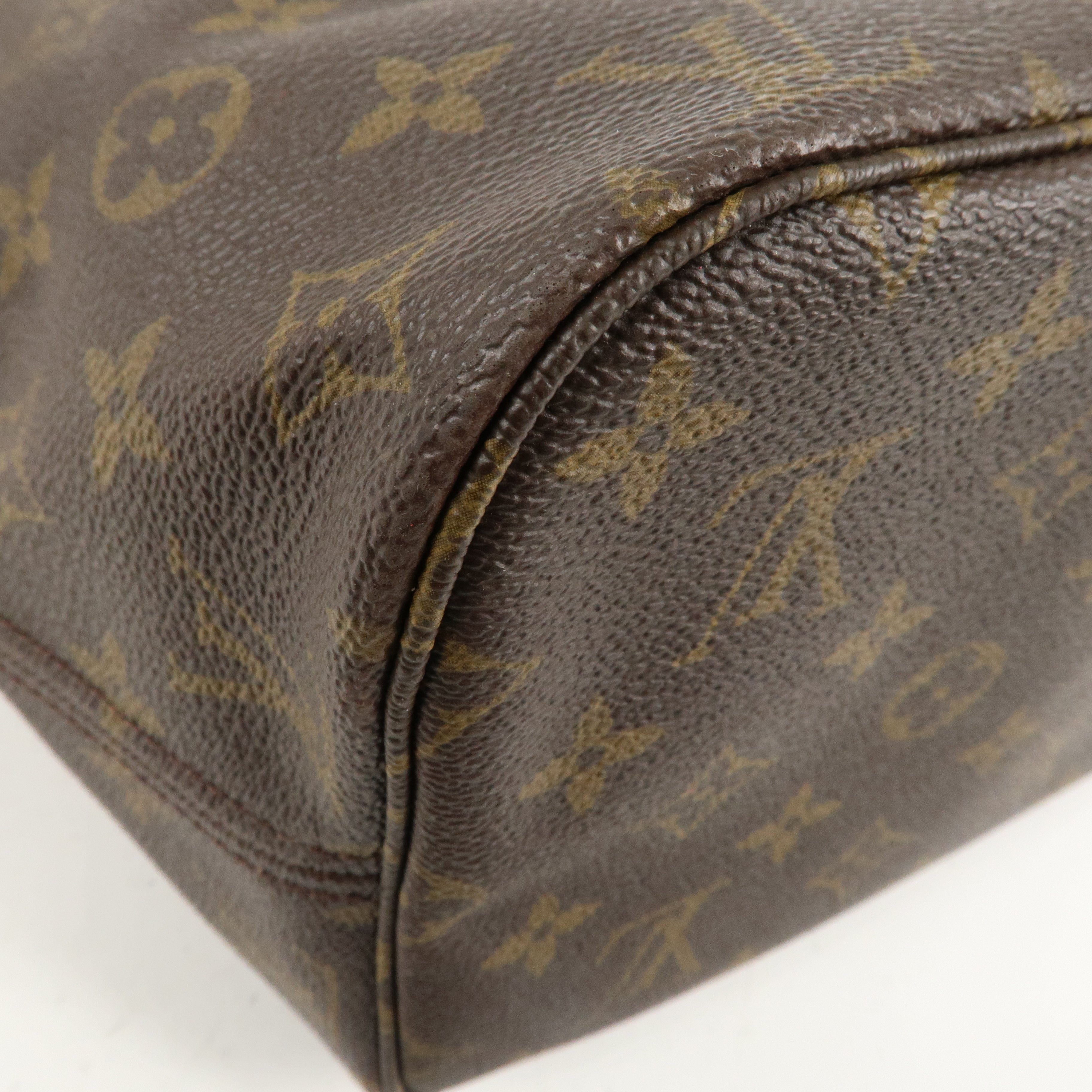Louis Vuitton Monogram Neverfull MM Tote Bag Brown M40156