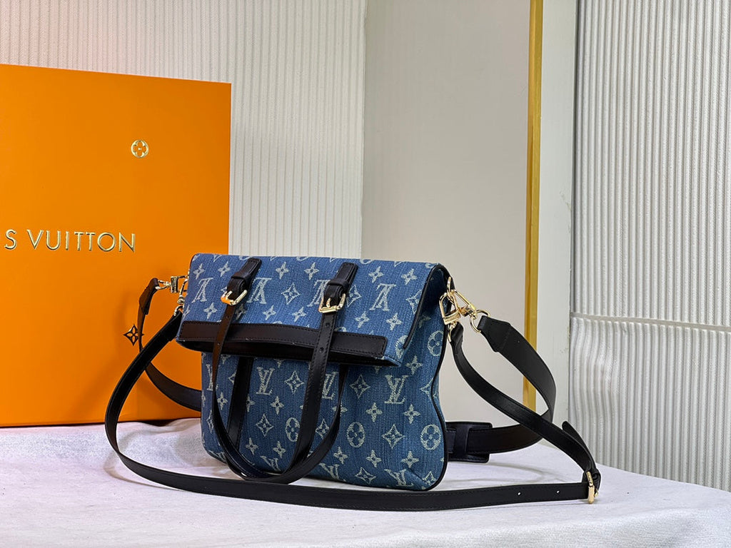 Luxury Bags Louis Vuitton  764
