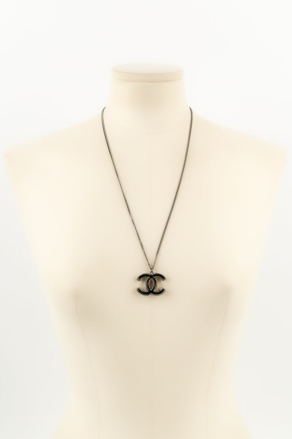 Collier cc Chanel D��fil��
