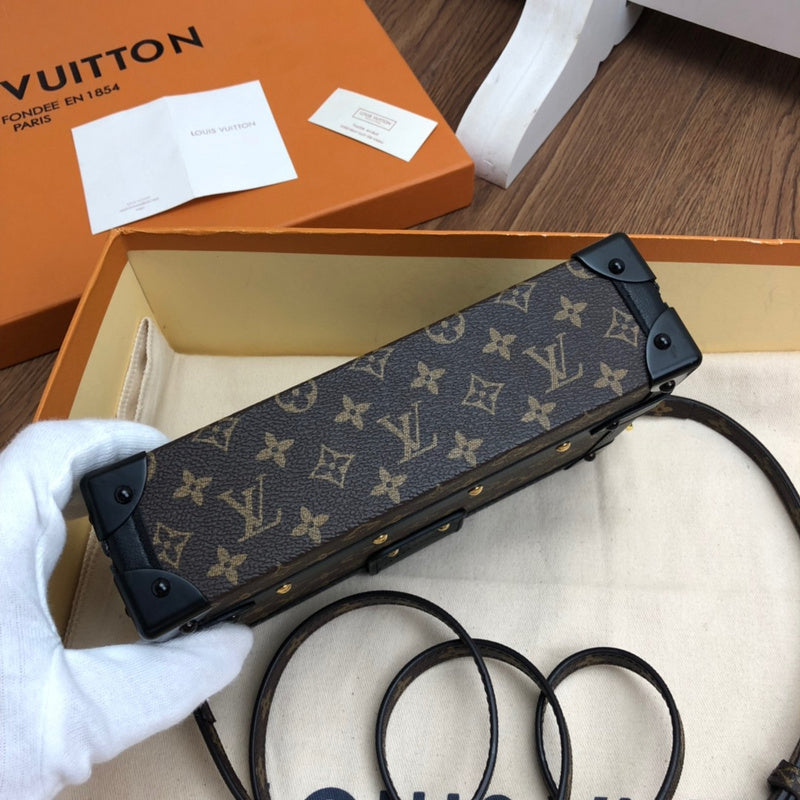 Louis Vuitton Luxury Bags 1945