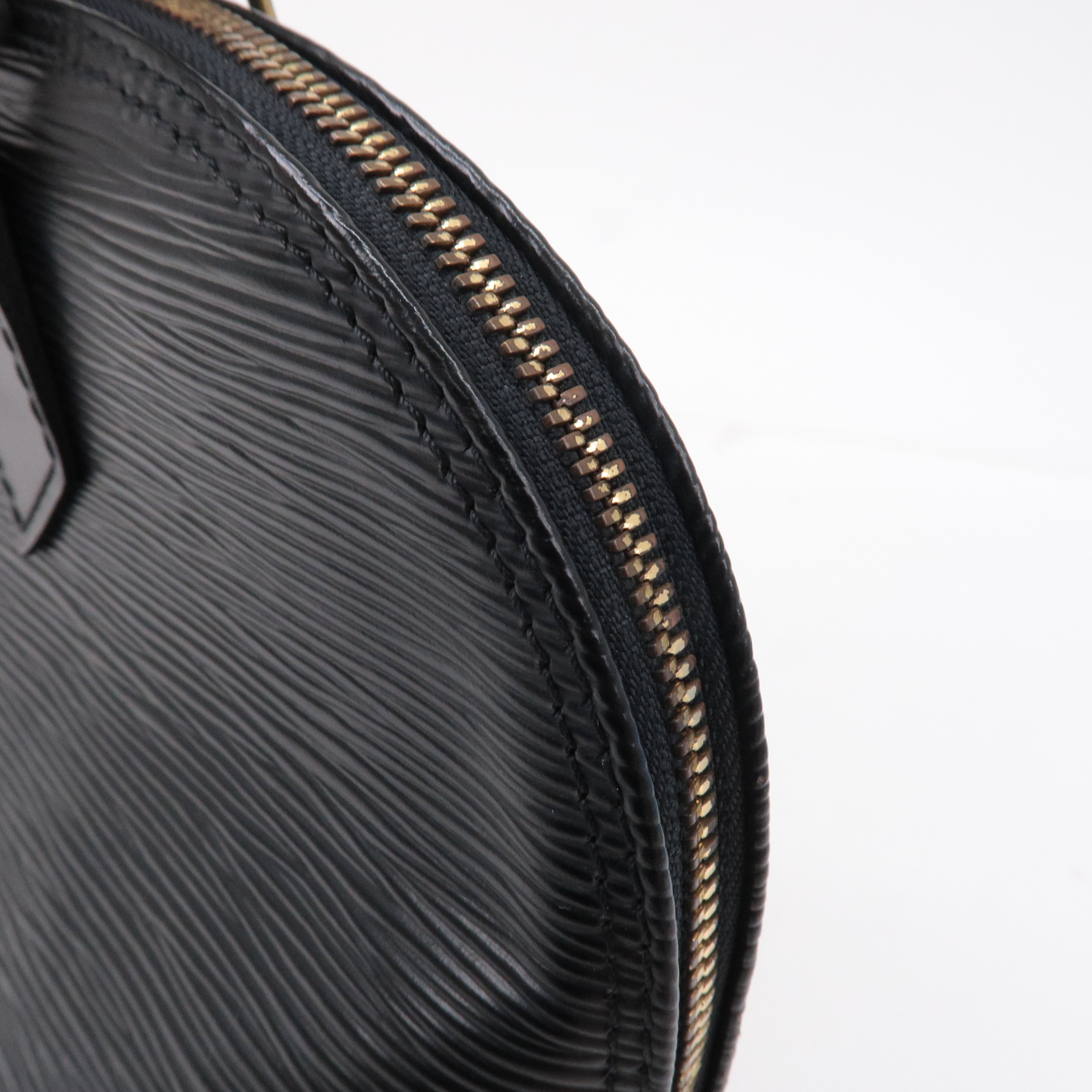 Louis Vuitton Epi Alma Hand Bag Noir Black M52142