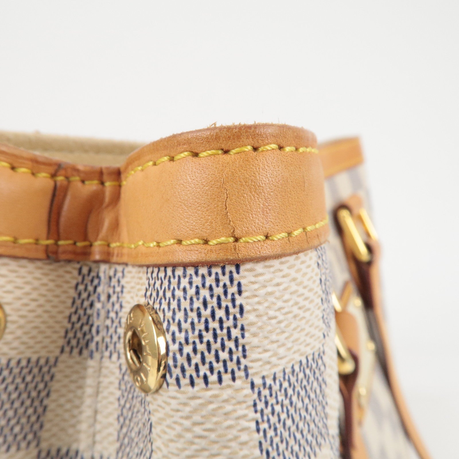 Louis Vuitton Damier Azur Hampstead PM Hand Bag Ivory N51207