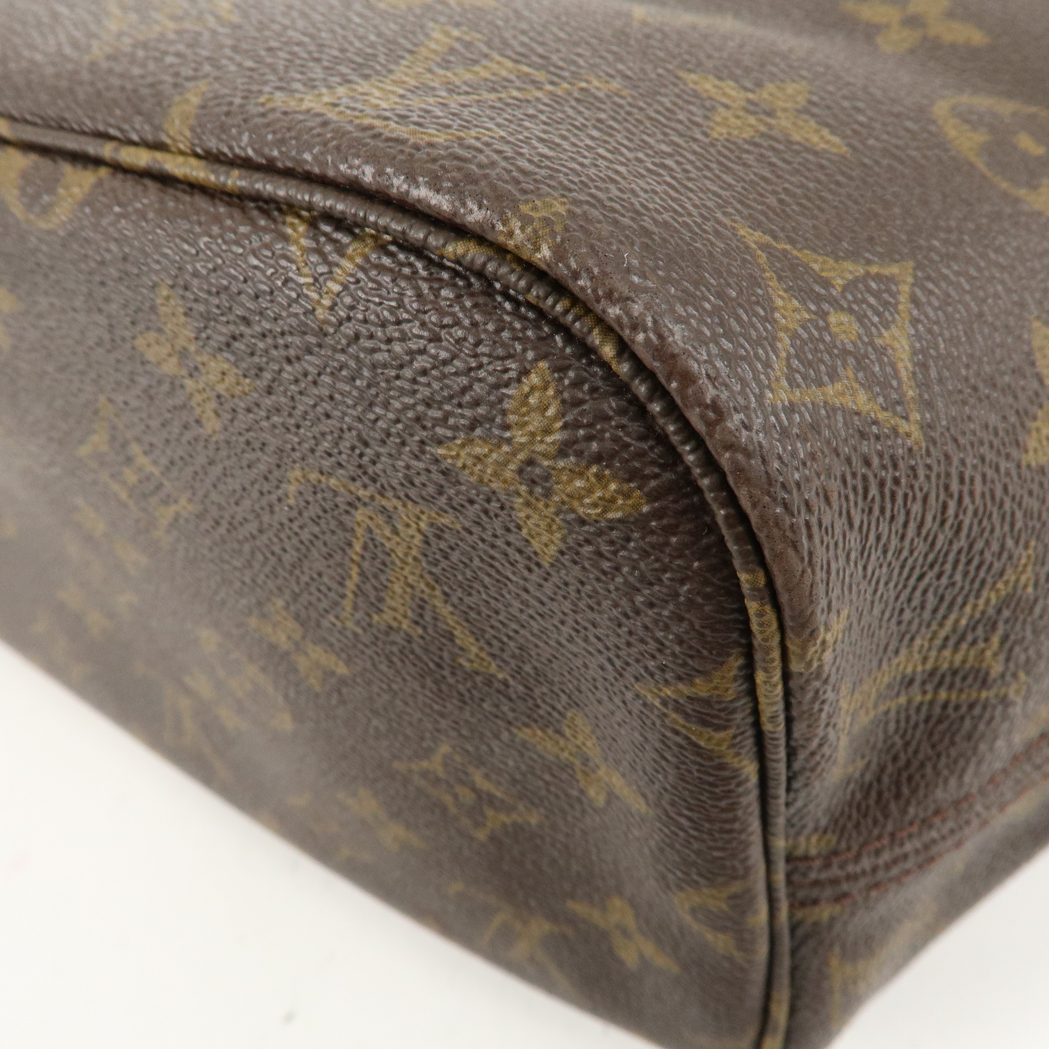Louis Vuitton Monogram Neverfull MM Tote Bag Brown M40156
