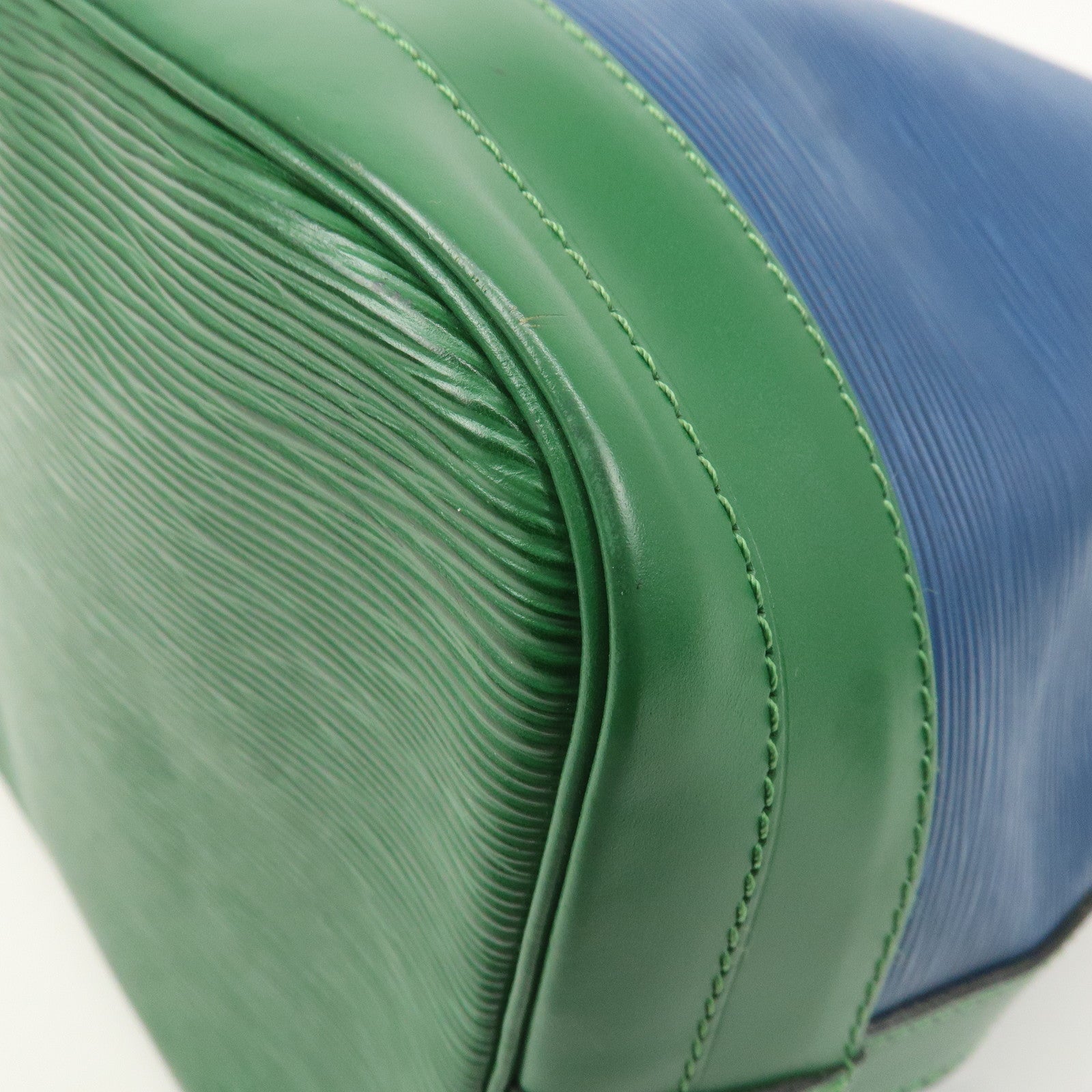 Louis Vuitton Epi Bi-Color Noe Shoulder Bag Blue Green M44044