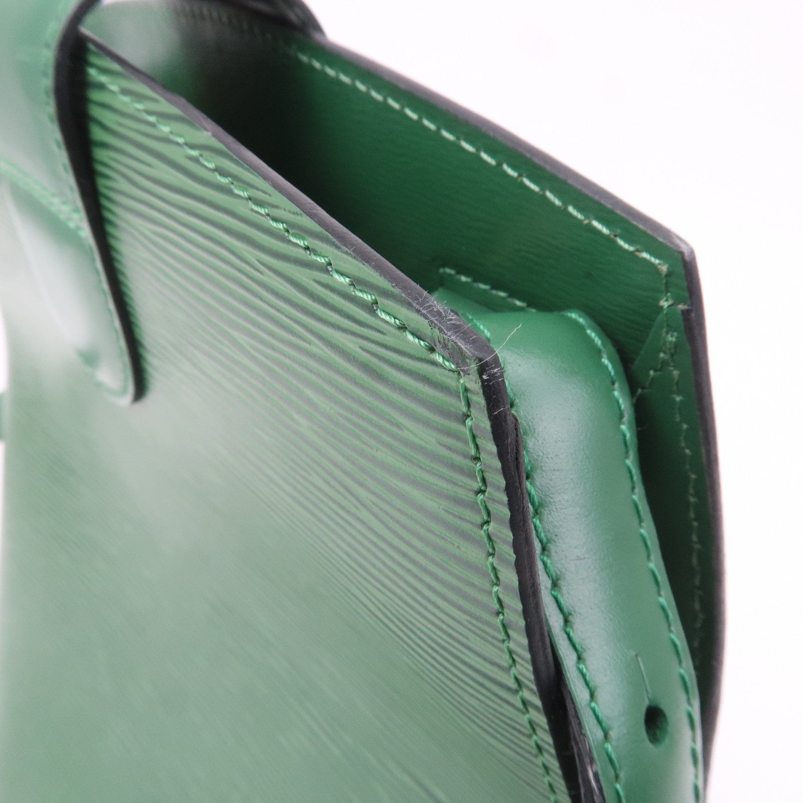 Louis Vuitton Epi Cluny Shoulder Bag Borneo Green M52254