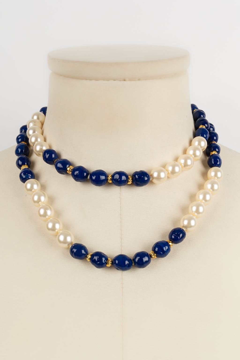 Collier / Sautoir Chanel 1980s