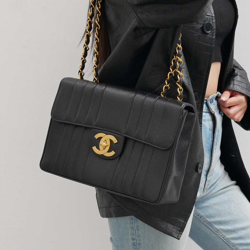 CHANEL★ * 1994-1996 Black Caviar Vertical Classic Flap Jumbo 53446