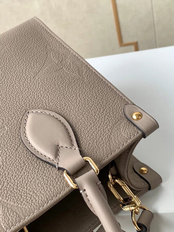 Louis Vuitton Luxury Bags 2536
