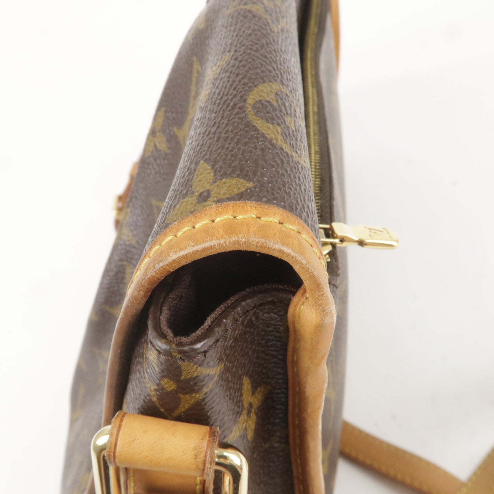 Louis Vuitton Monogram Menilmontant MM Shoulder Bag M40473