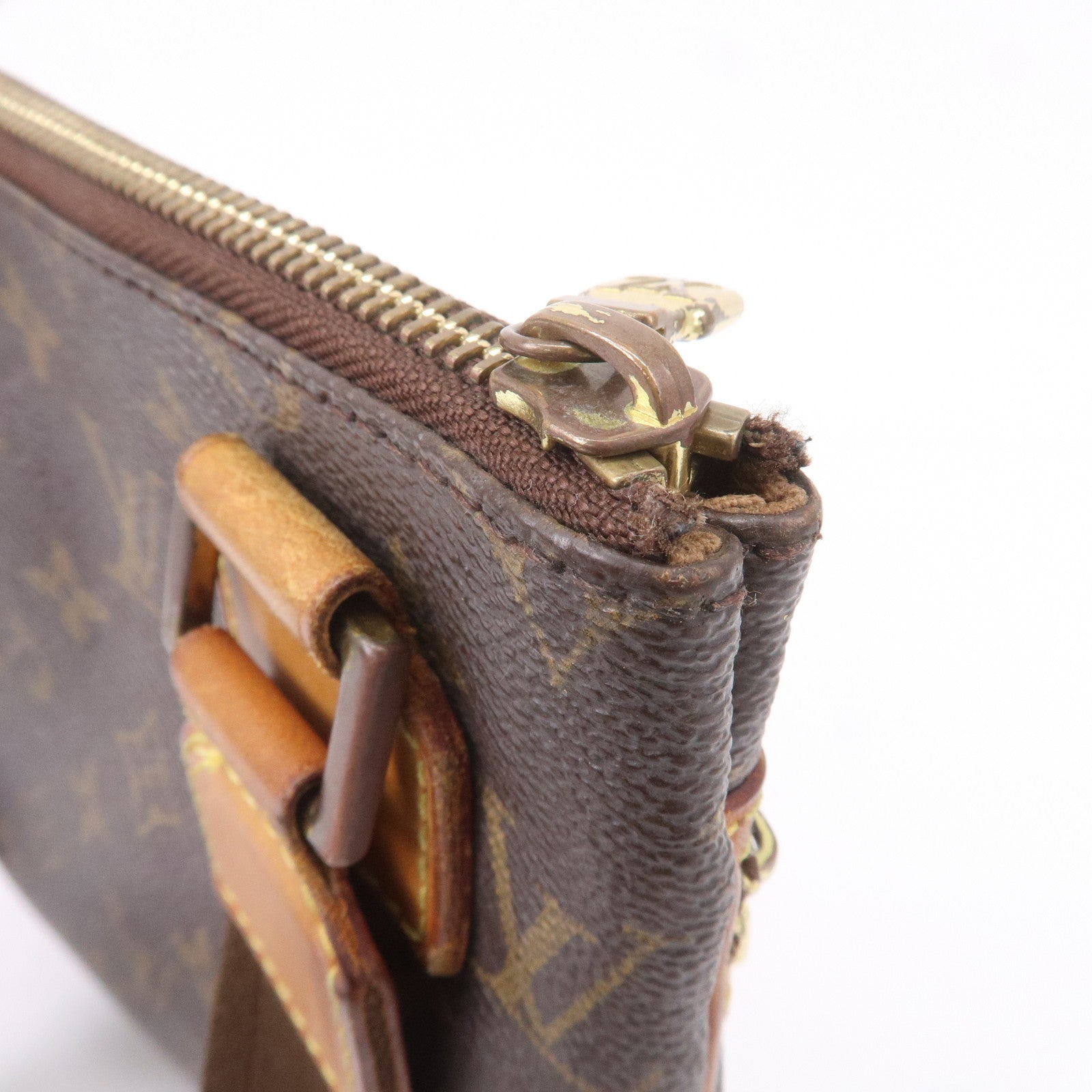 Louis Vuitton Monogram Pochette Bosphore Shoulder Bag M40044