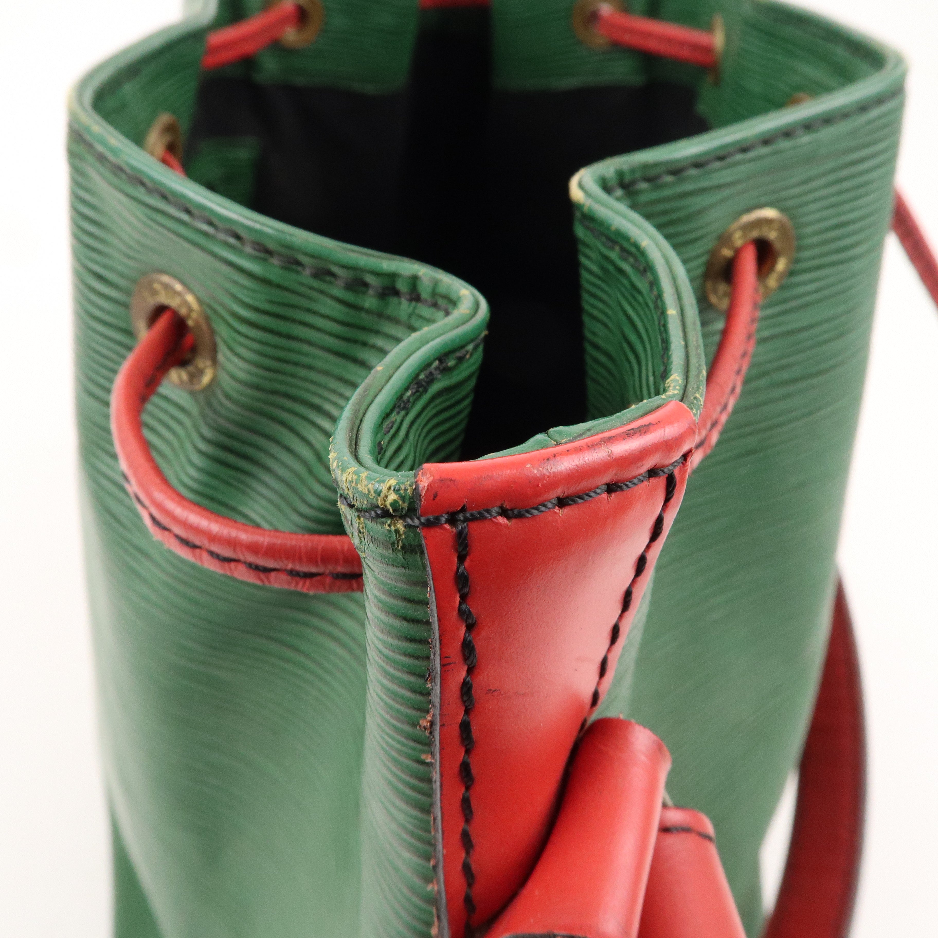 Louis Vuitton Epi Petit Noe Shoulder Bag Green Red M44147