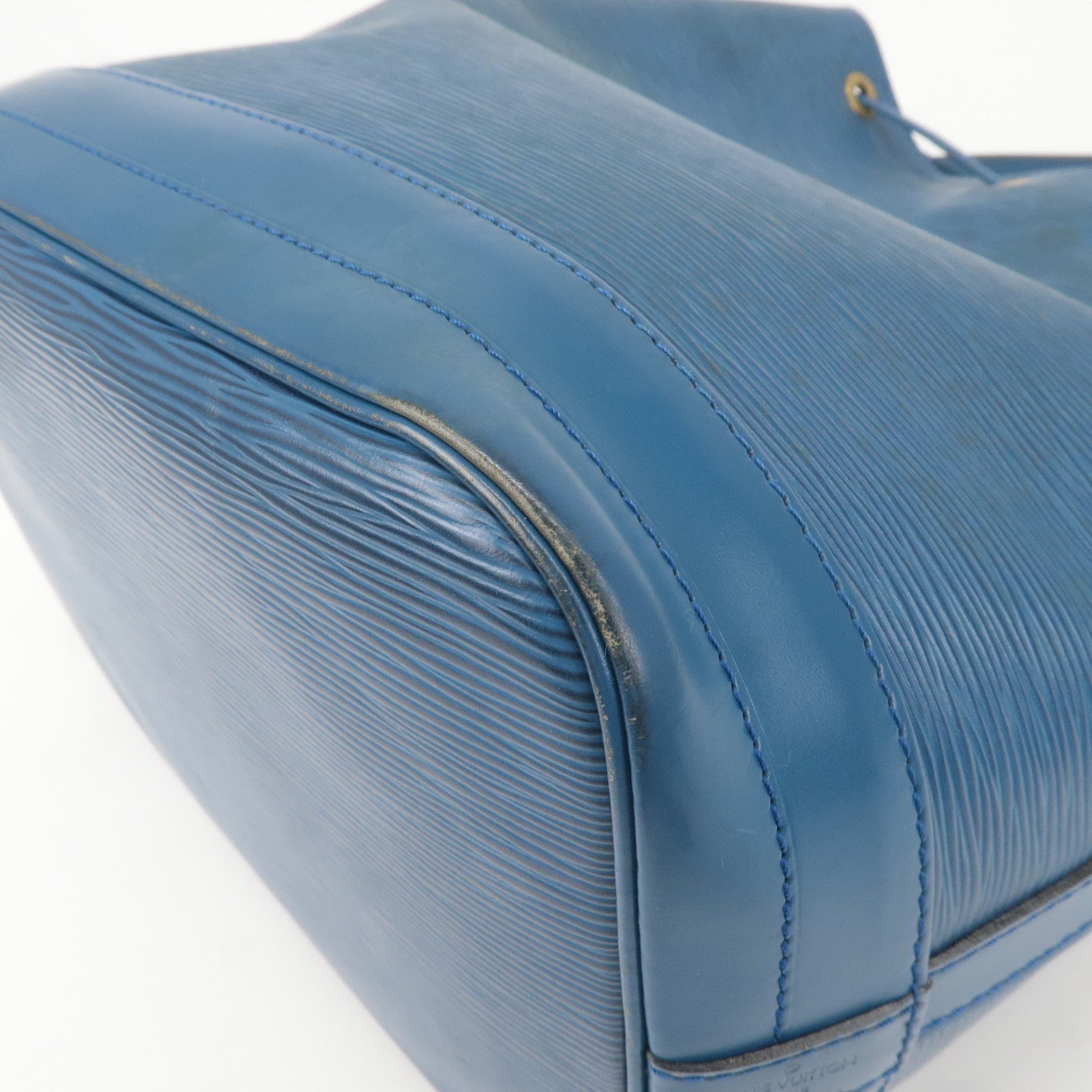 Louis Vuitton Epi Noe Shoulder Bag Toledo Blue M44005