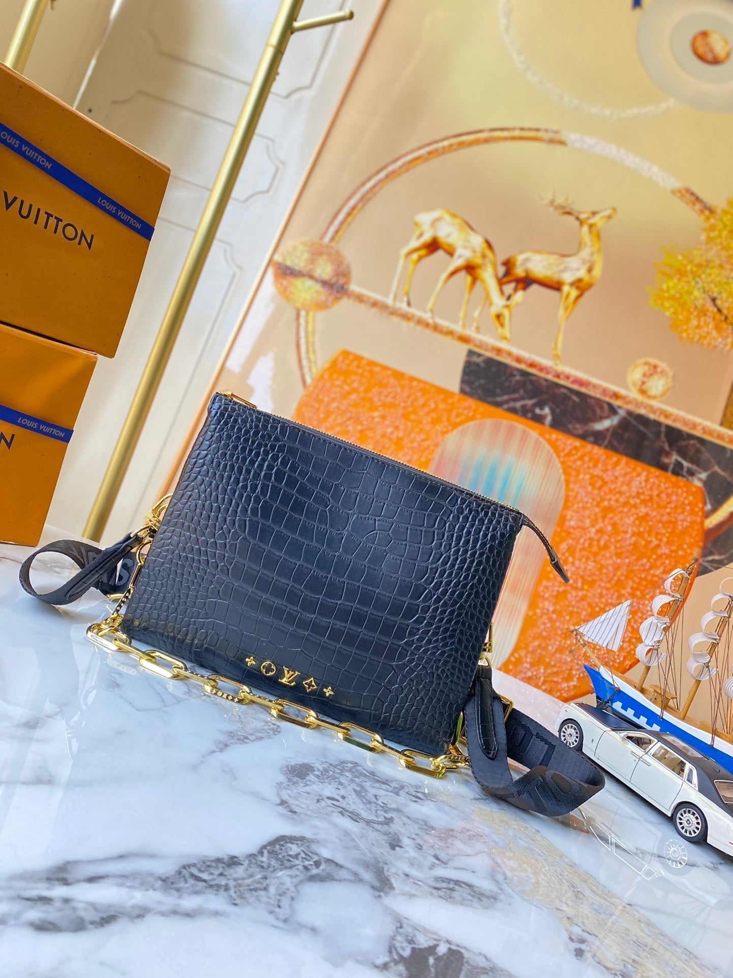 Luxury Bags Louis Vuitton  785