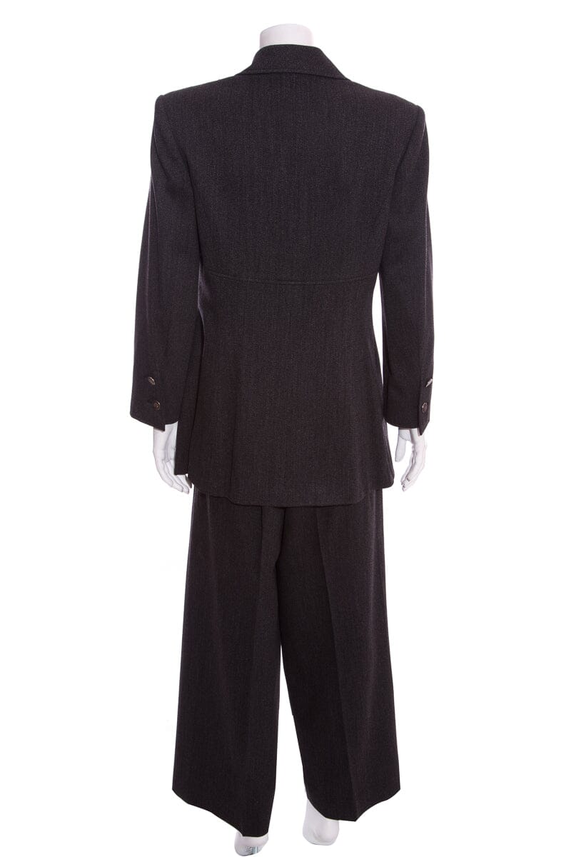 Chanel Boutique 1997 Fall/Winter Grey 2 PC Suit SZ 44