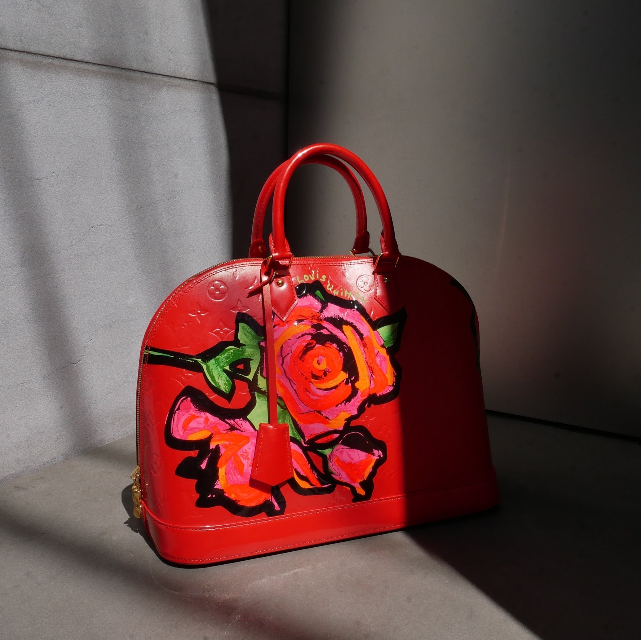LOUIS VUITTON ALMA MM VERNIS