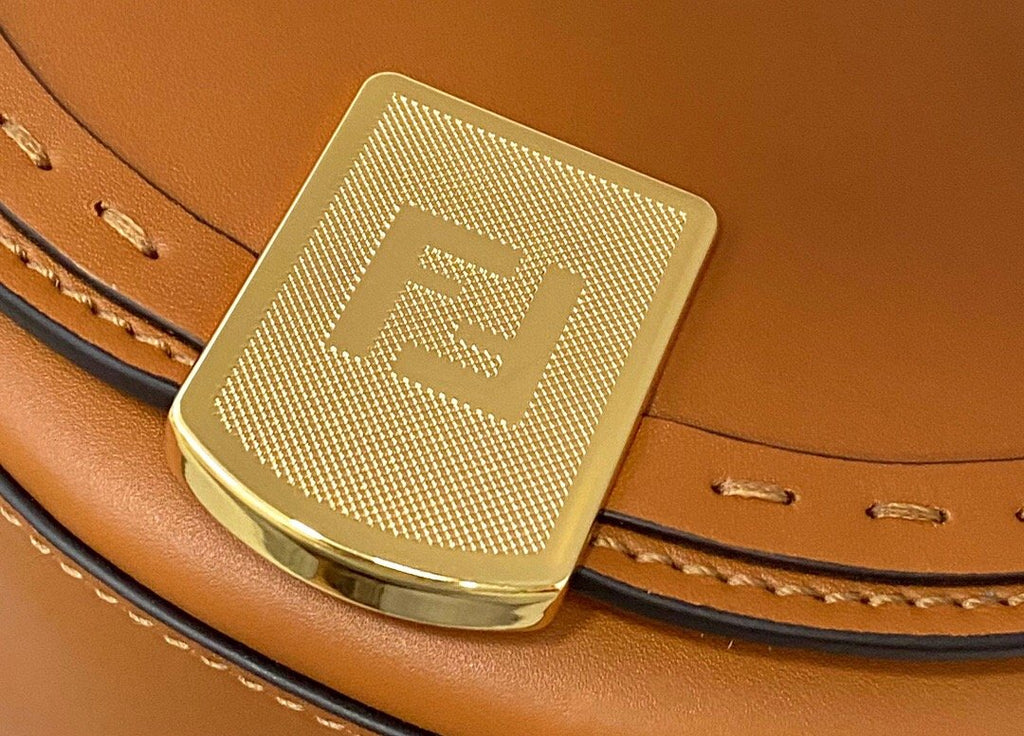 Designer Handbags Fendi 057