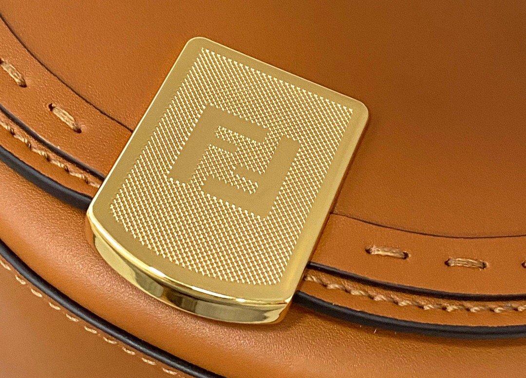 Designer Handbags Fendi 057