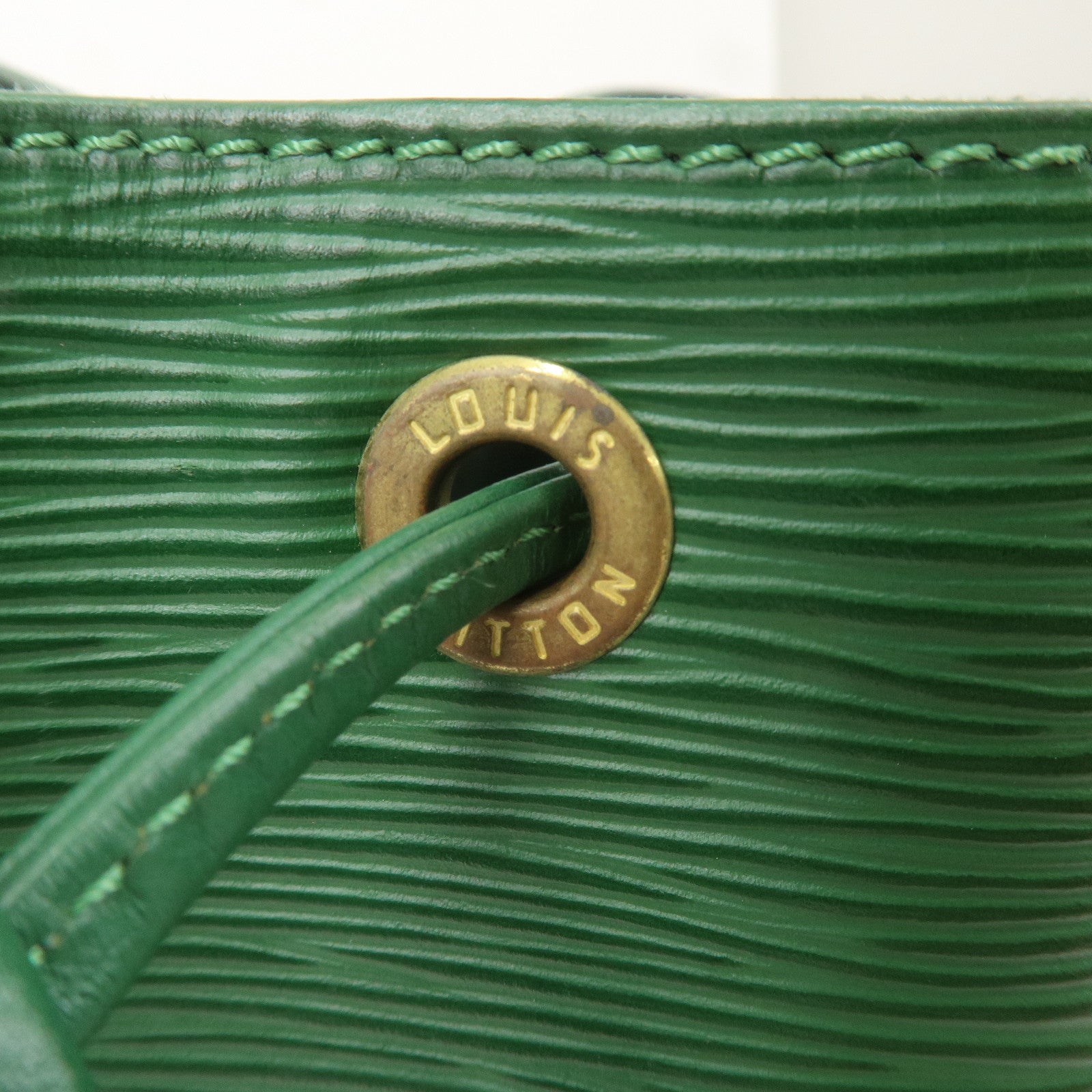 Louis Vuitton Epi Noe Shoulder Bag Borneo Green M44007