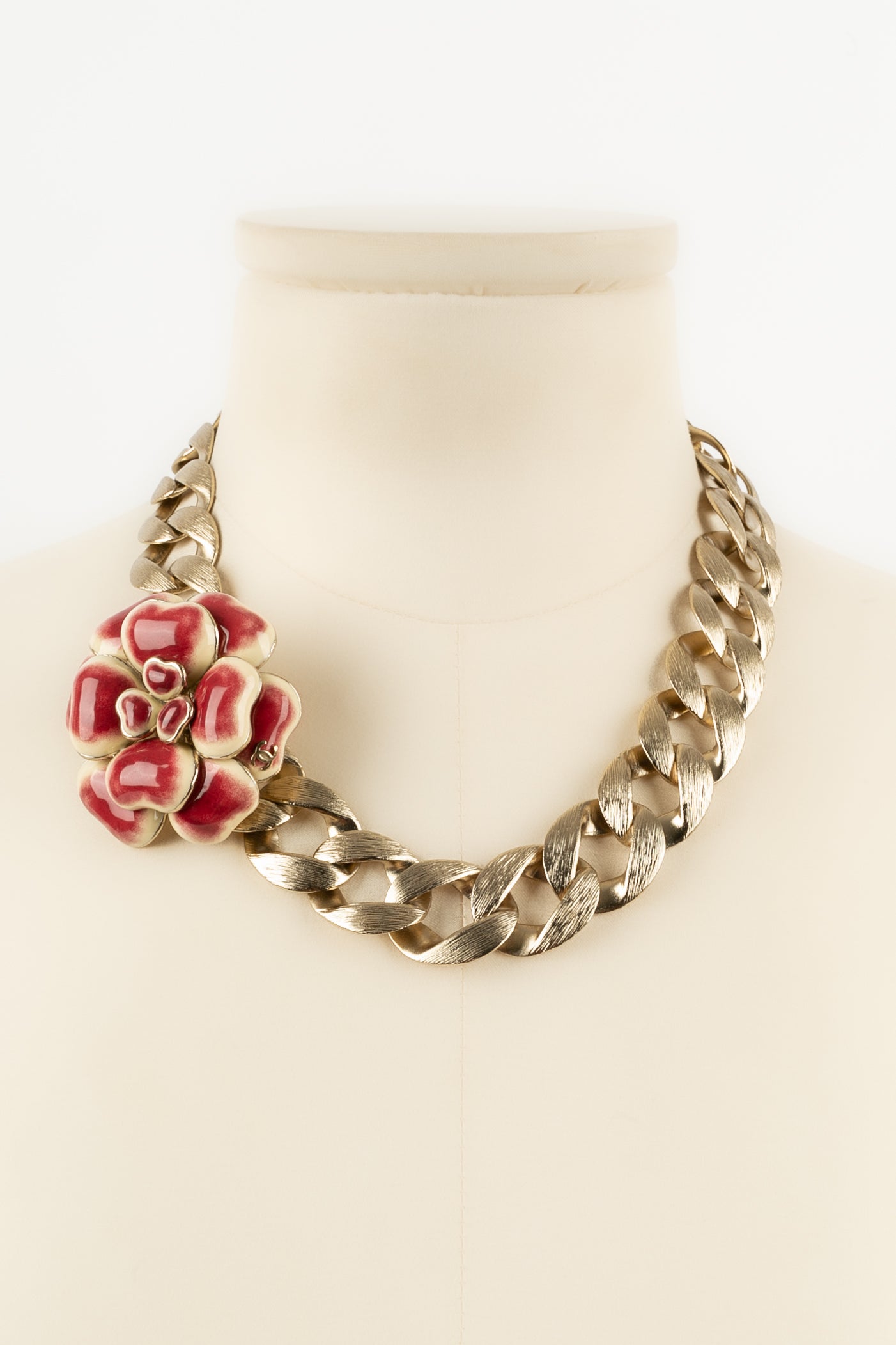 Collier cam��lia Chanel Automne 2008