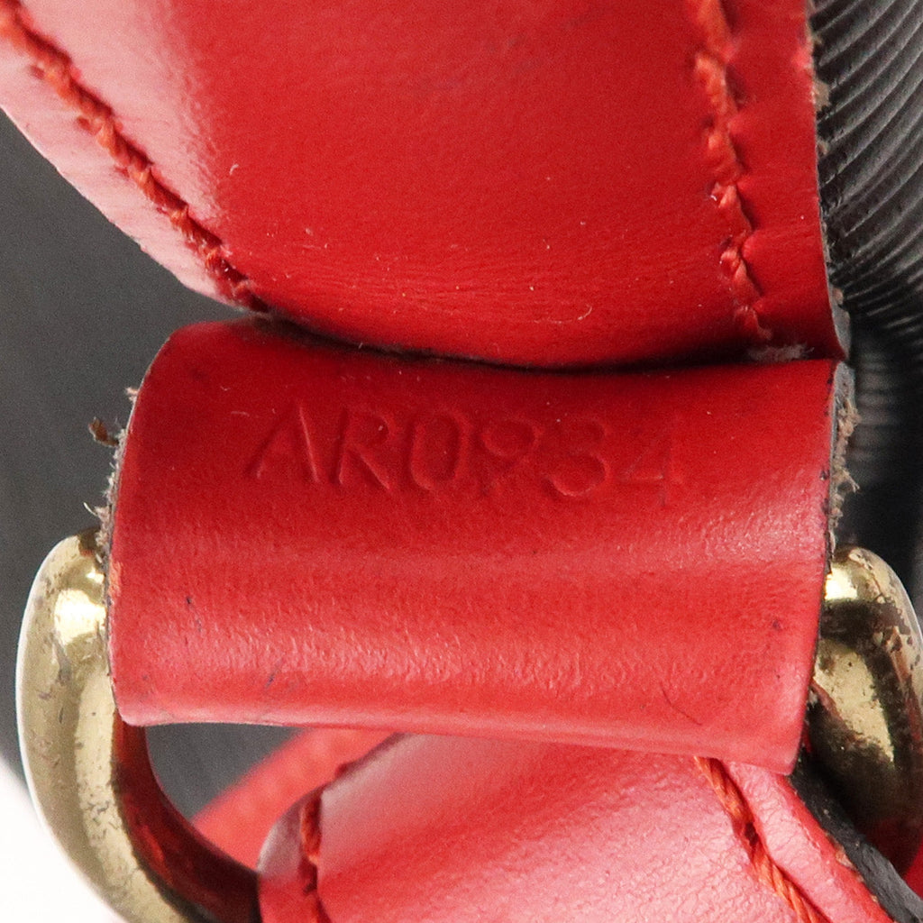 Louis Vuitton Epi Noe Shoulder Bag Noir Castilian Red M44017