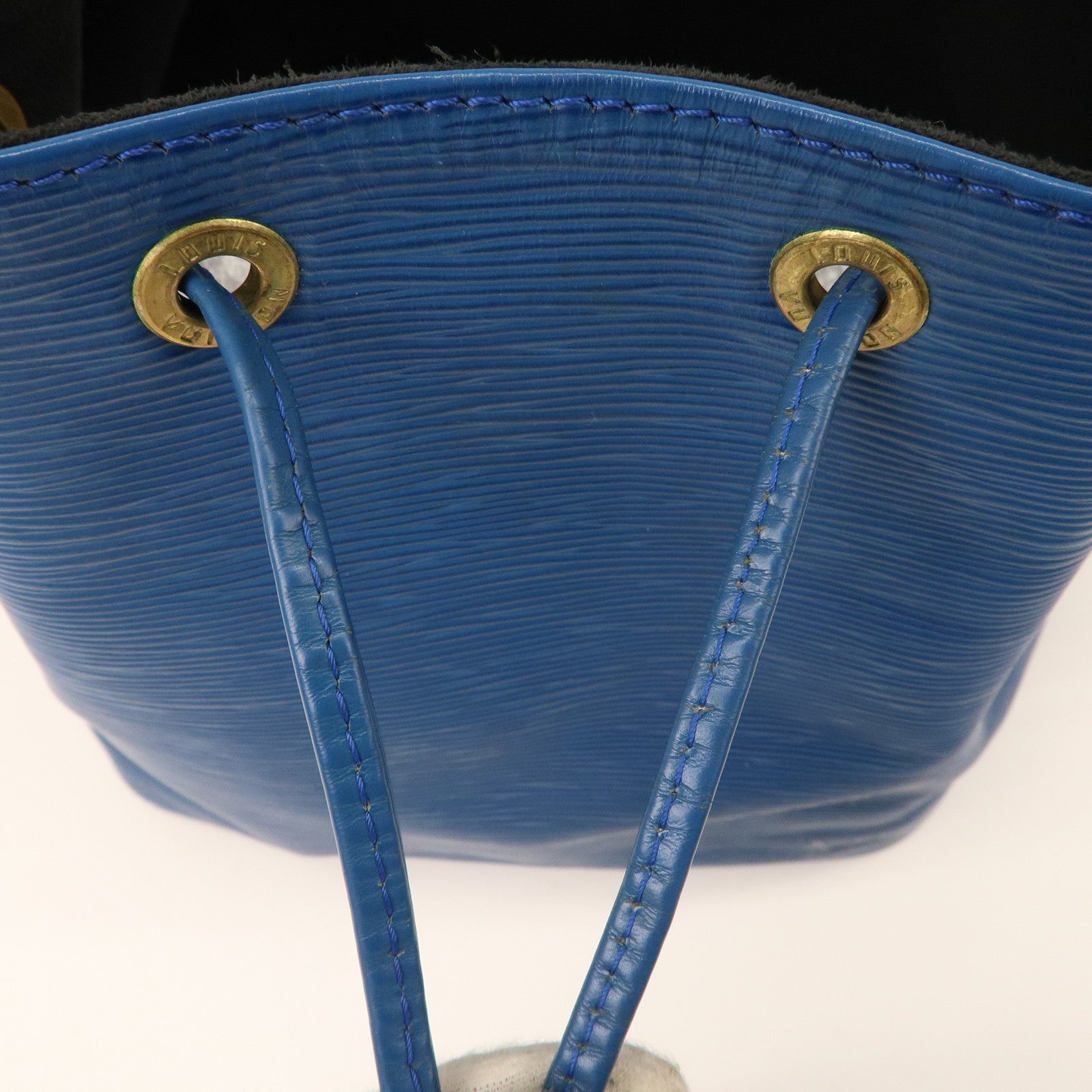 Louis Vuitton Epi Petit Noe Shoulder Bag Toledo Blue M44105