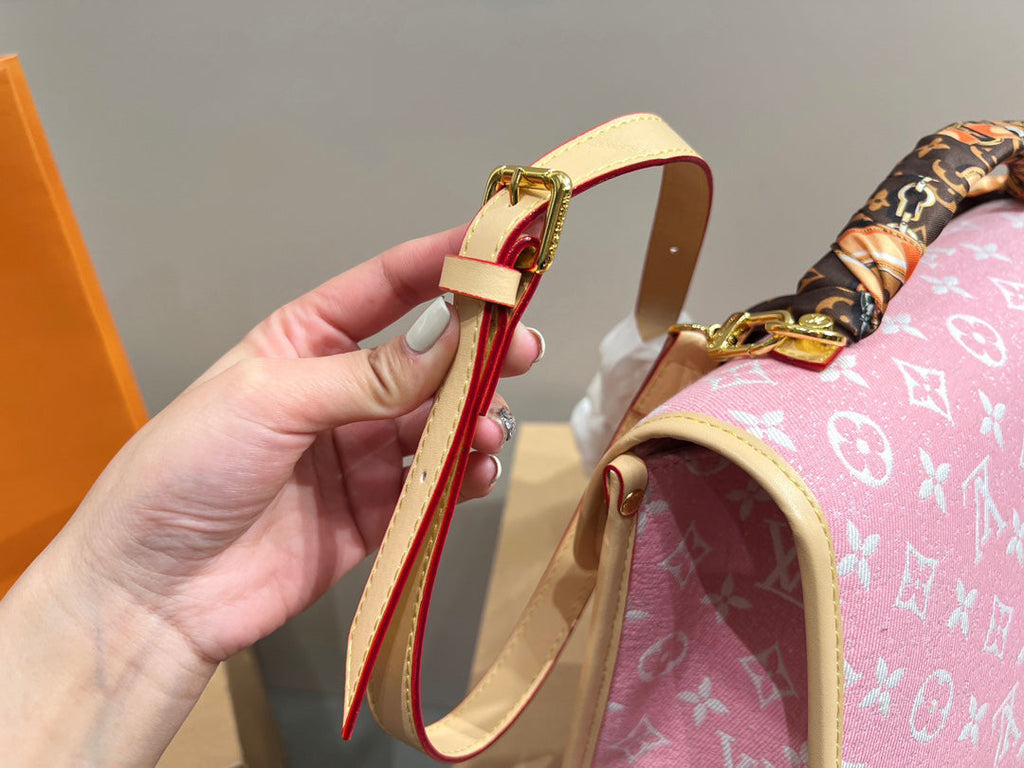 Luxury Bags Louis Vuitton  728