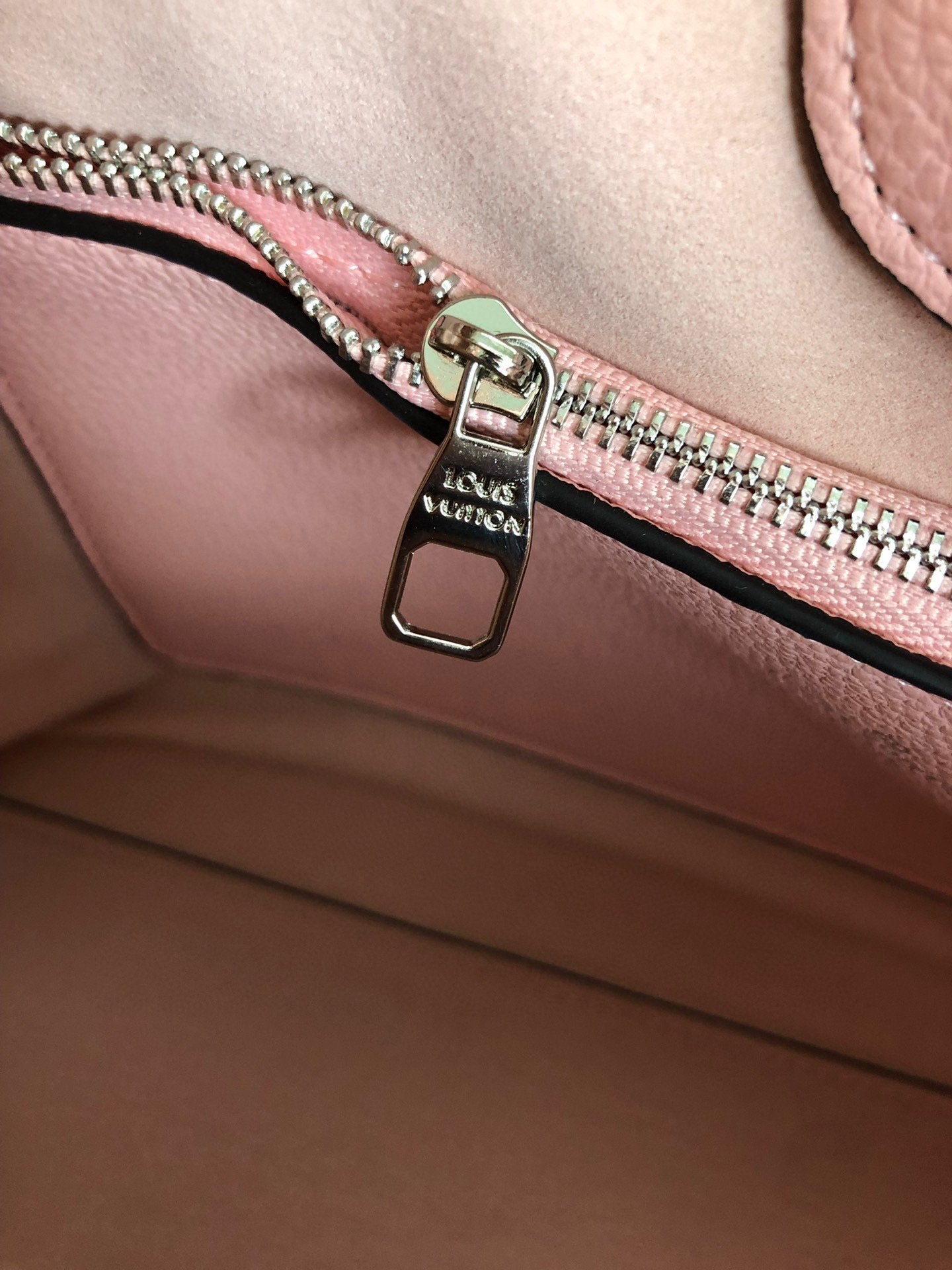Designer Handbags louis vuitton 050