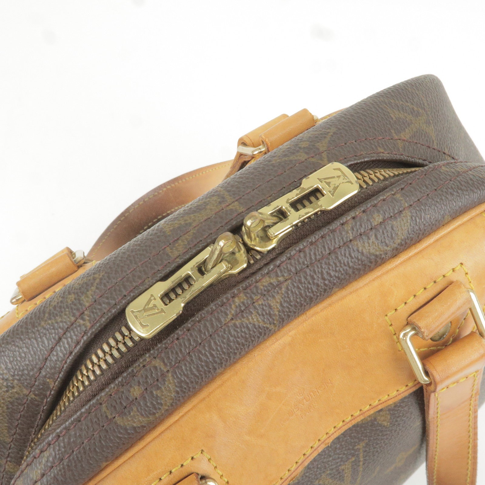 Louis Vuitton Monogram Excursion Shoes Case Hand Bag M41450