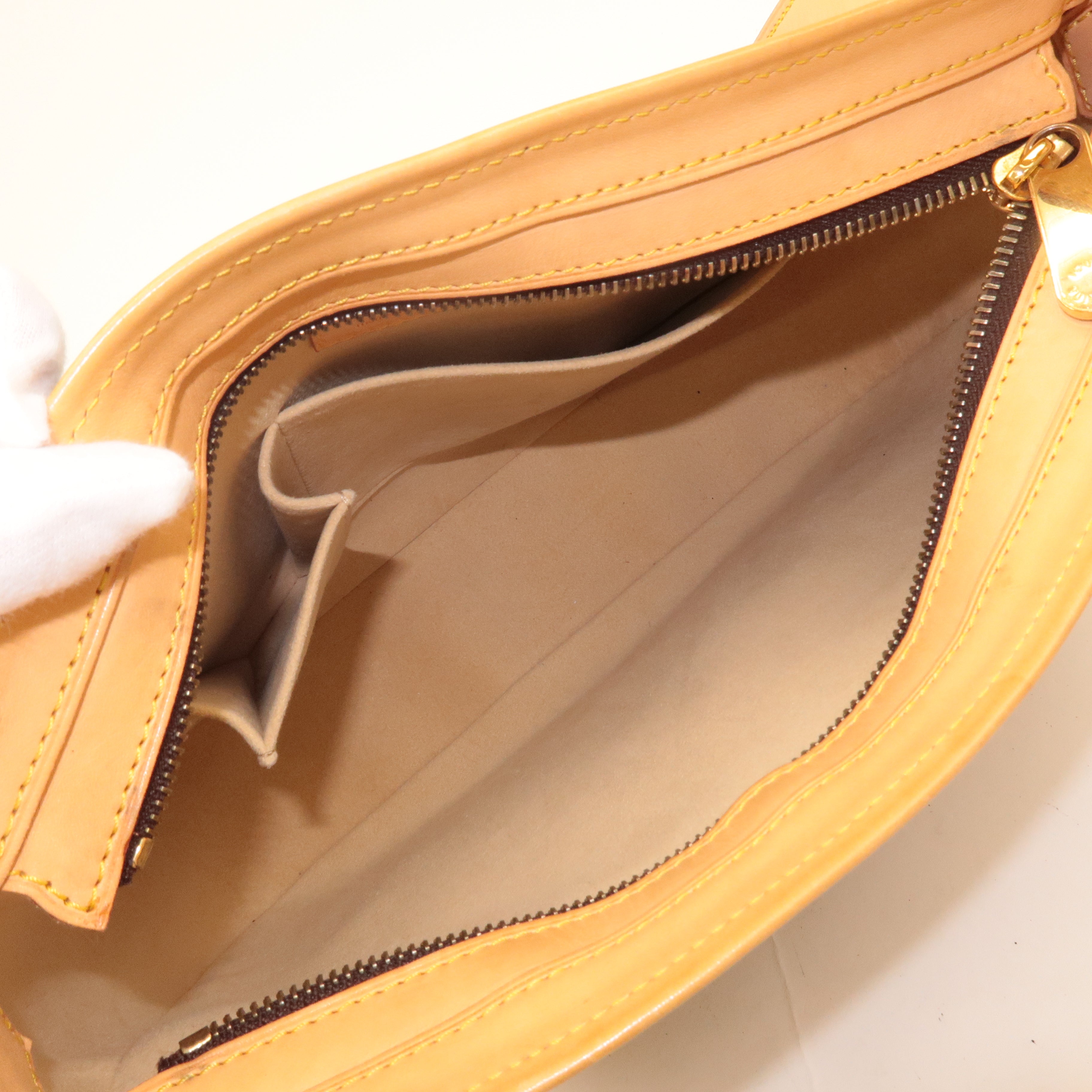 Louis Vuitton Monogram Hudson GM Shoulder Bag M40045