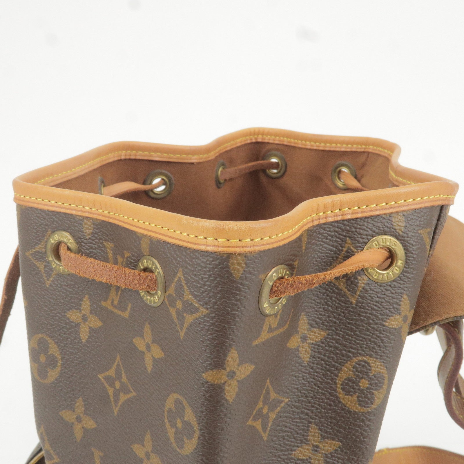 Louis Vuitton Monogram Montsouris MM Back Pack Bag M51136