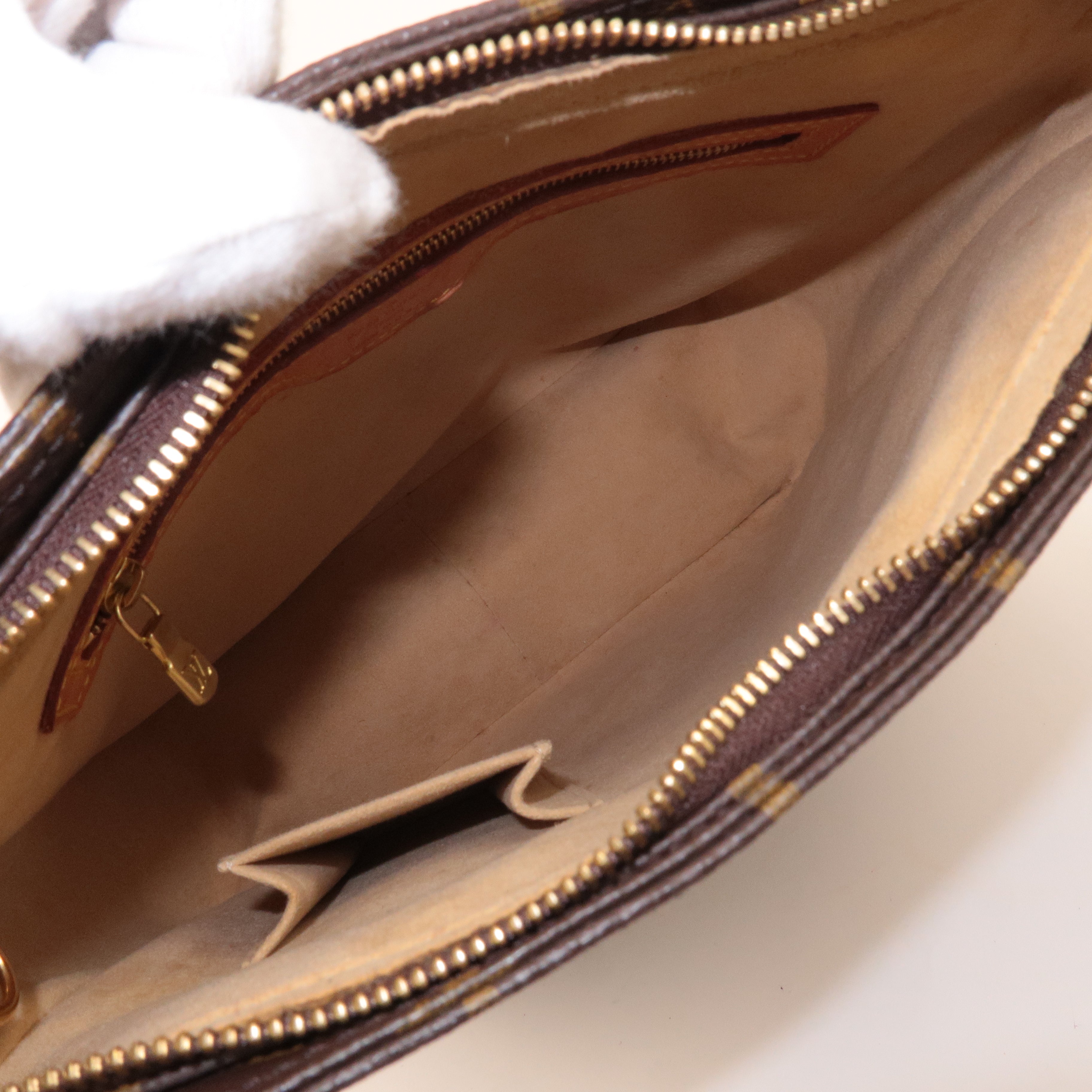 Louis Vuitton Monogram Looping GM Shoulder Bag M51145