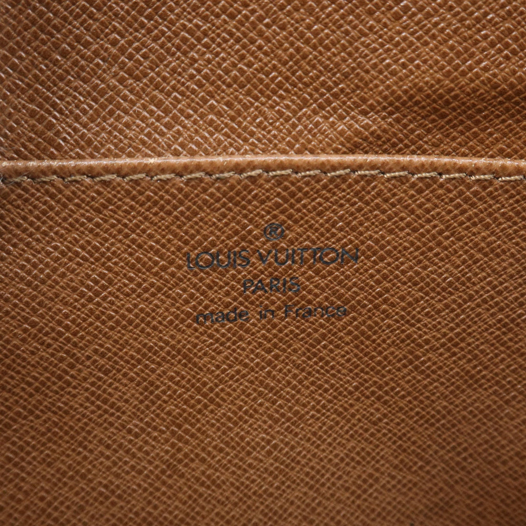 Louis Vuitton Epi Pochette Homme Clutch Bag Zipangu Gold M52528